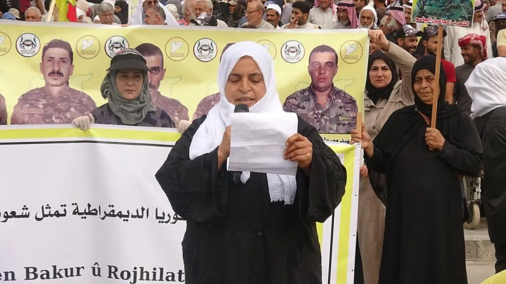Massive march in Raqqa for appreciation of SDF’s efforts
