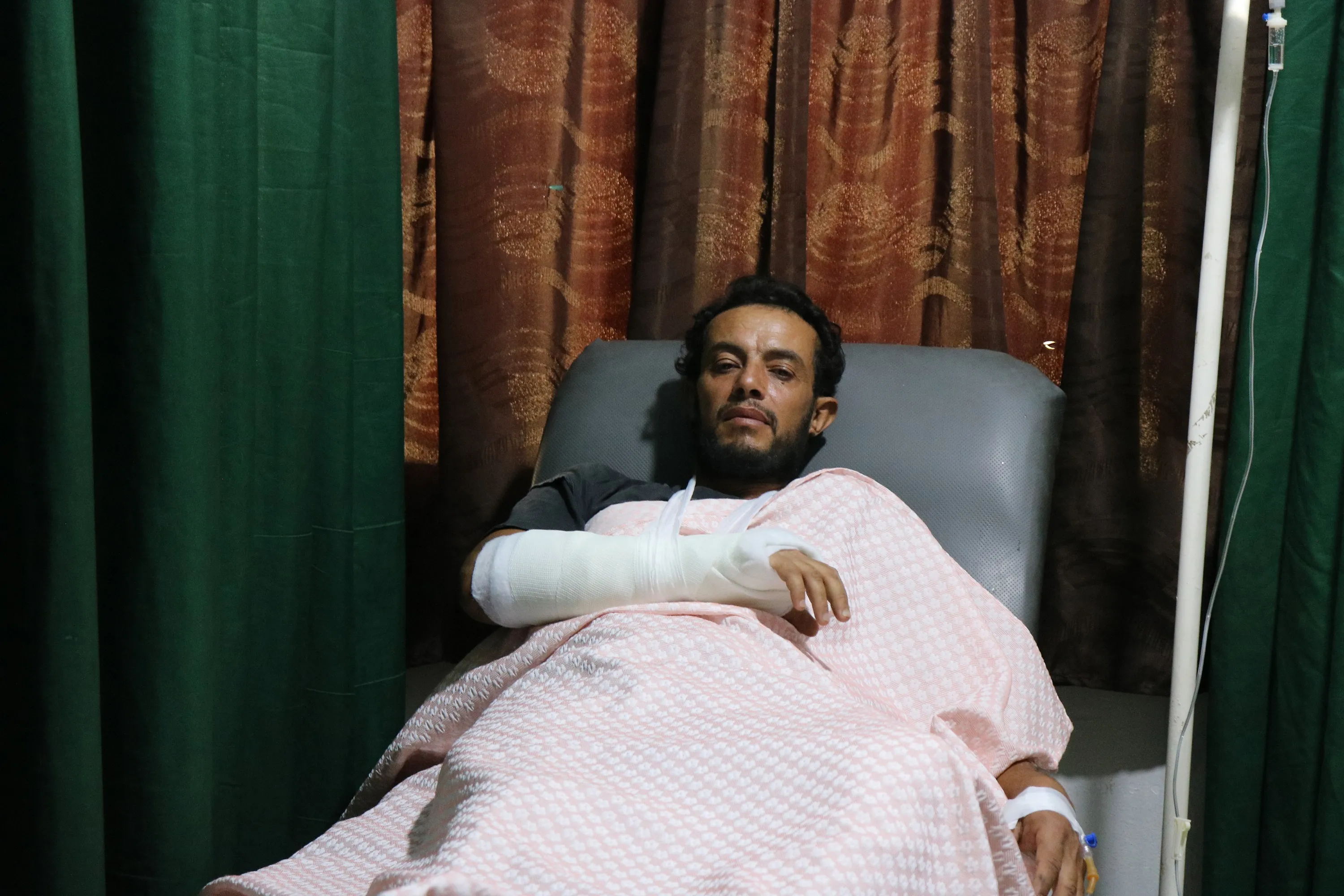 Injured person narrates moments of Turkish attack on Manbij countryside