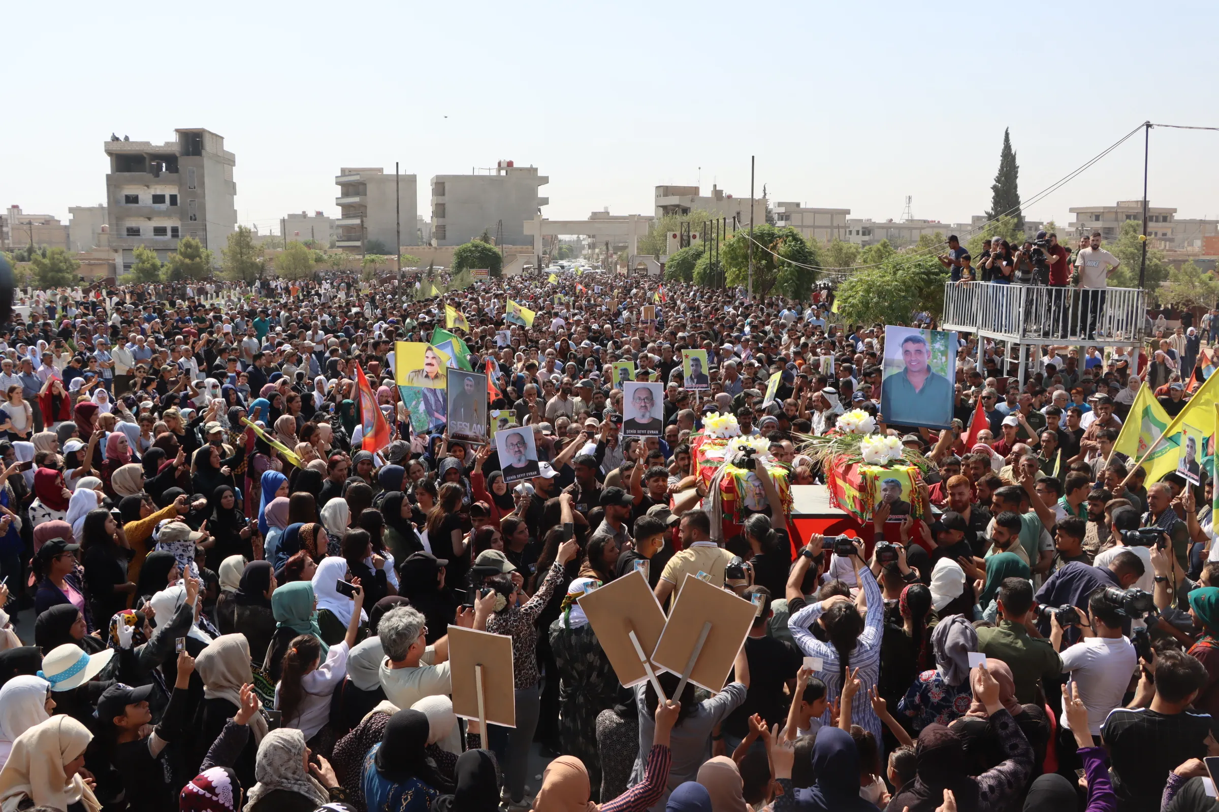 Thousands bid farewell to bodies of martyrs, Seyîd Evran, Aslan Qamishlo