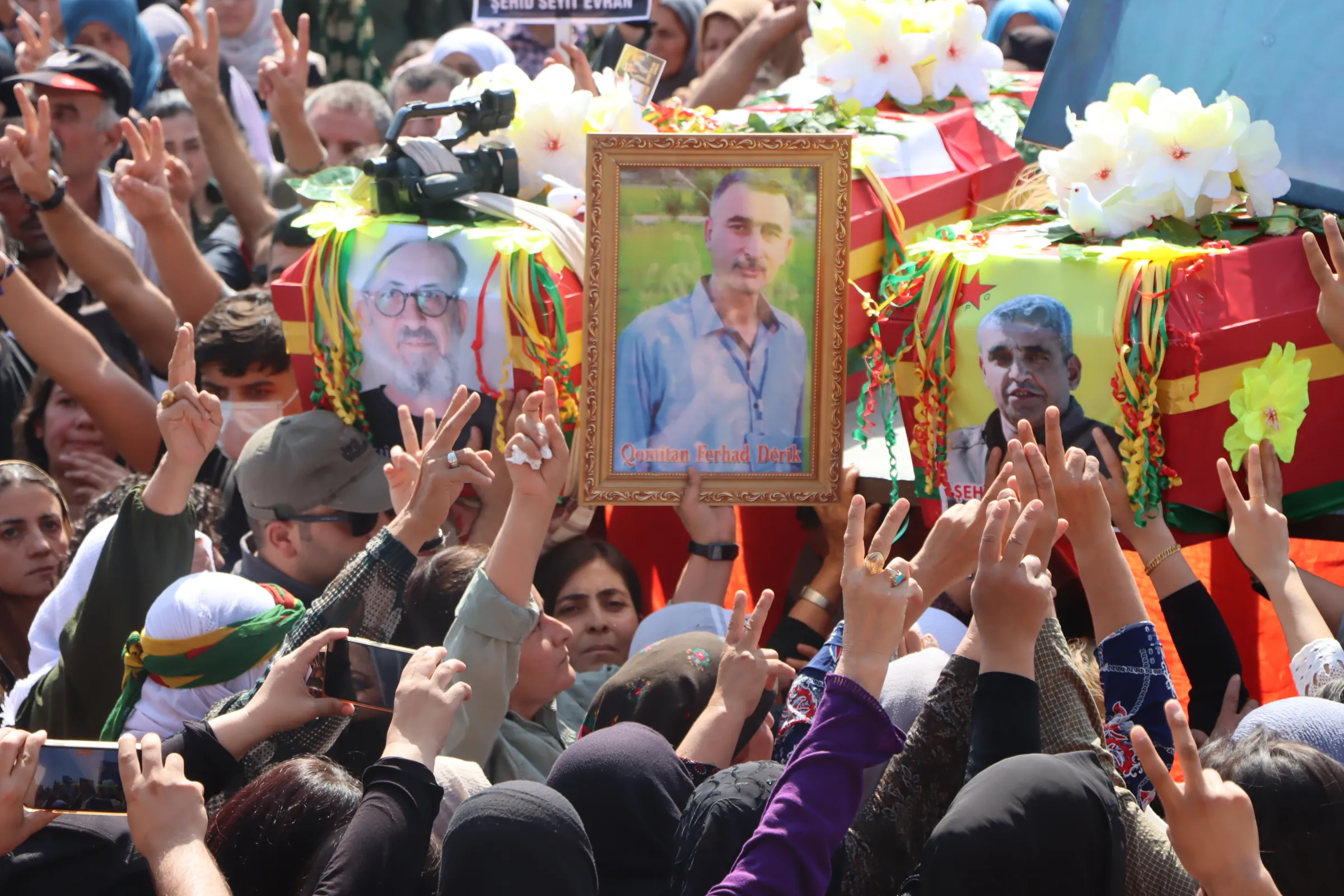 Thousands bid farewell to bodies of martyrs, Seyîd Evran, Aslan Qamishlo