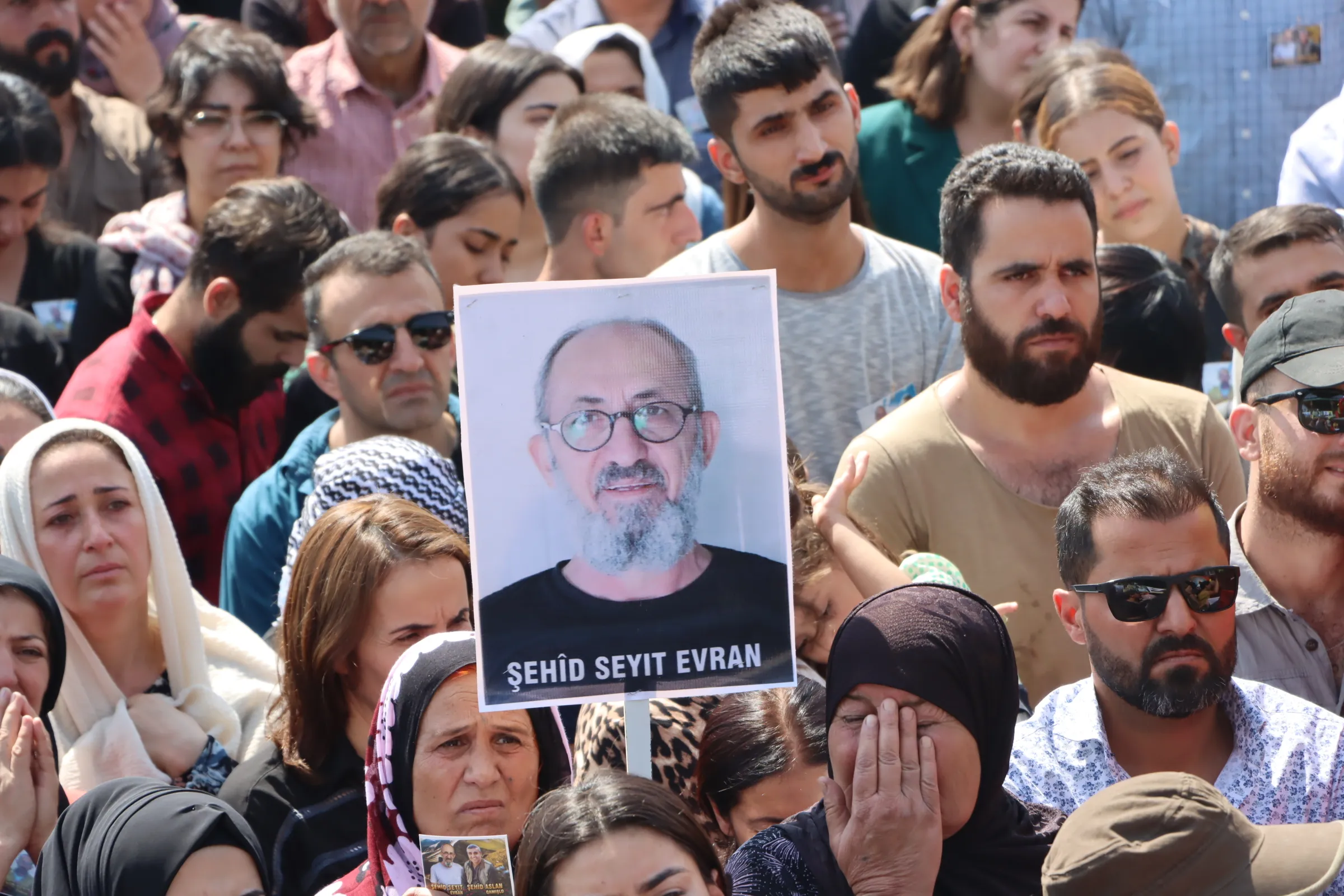 Thousands bid farewell to bodies of martyrs, Seyîd Evran, Aslan Qamishlo