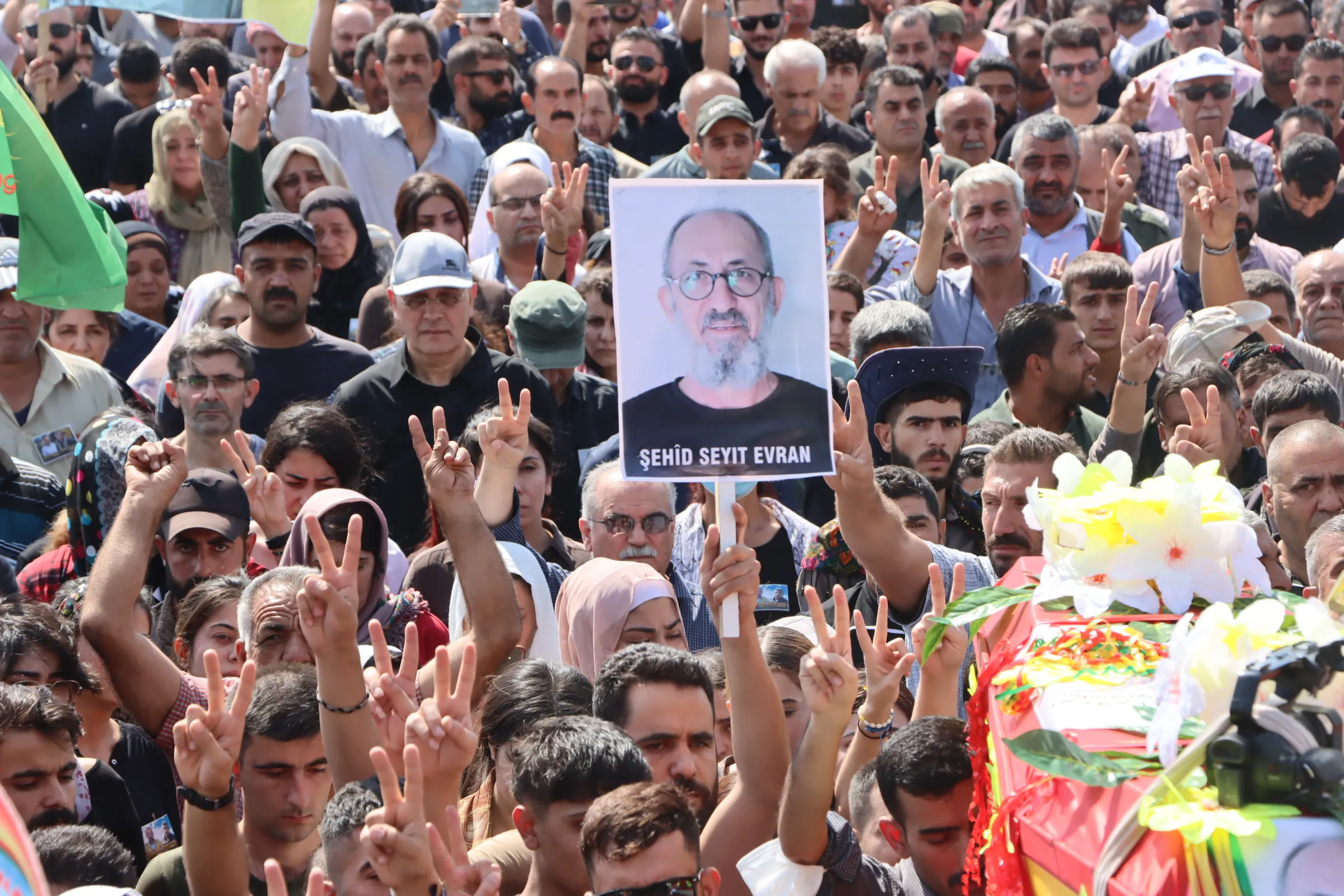 Thousands bid farewell to bodies of martyrs, Seyîd Evran, Aslan Qamishlo