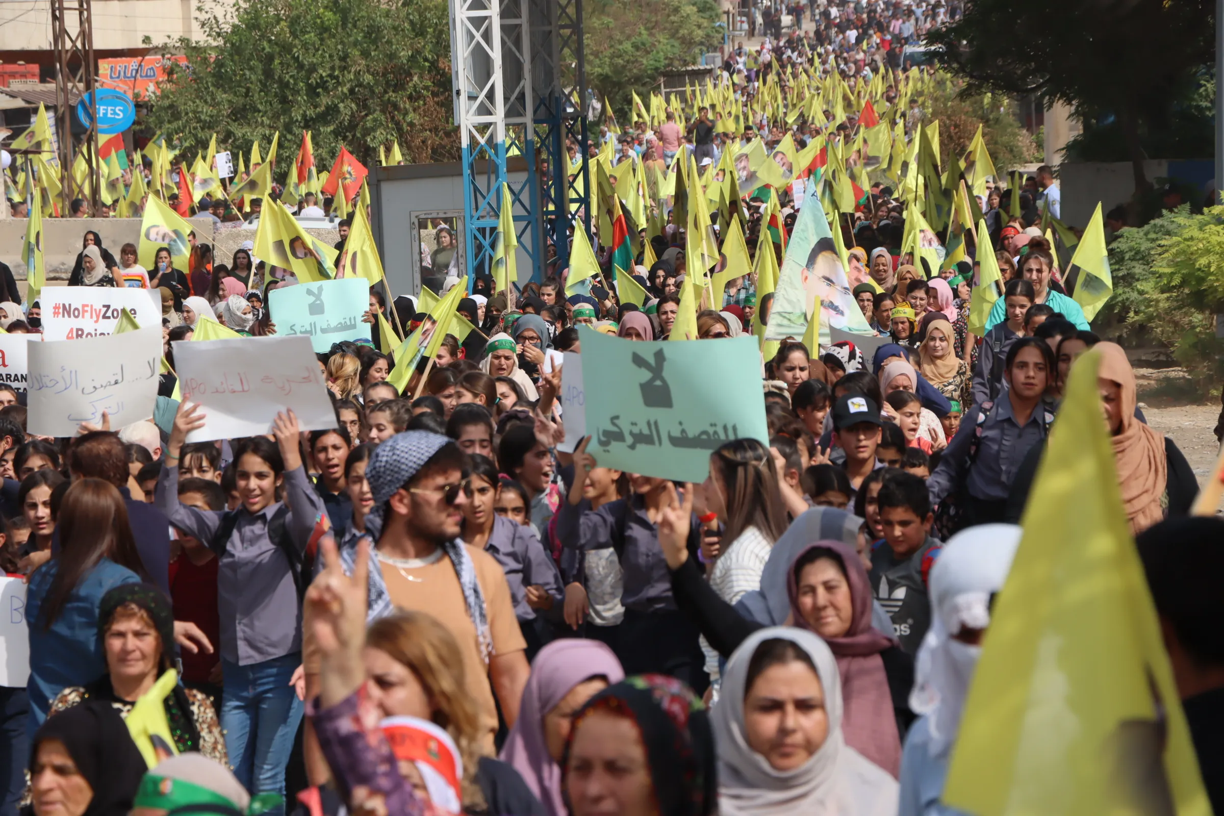 Thousands in Qamishlo Canton confirm their resistance against international conspiracy and Turkish attacks