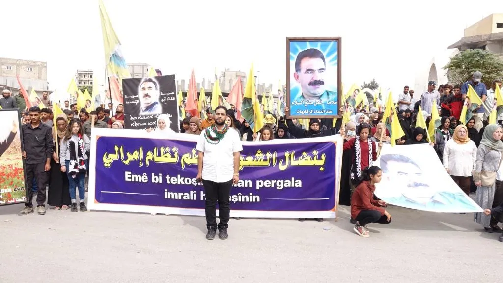 Demonstration in Raqqa denouncing international conspiracy and occupation of Serêkaniyê and Girê Spi