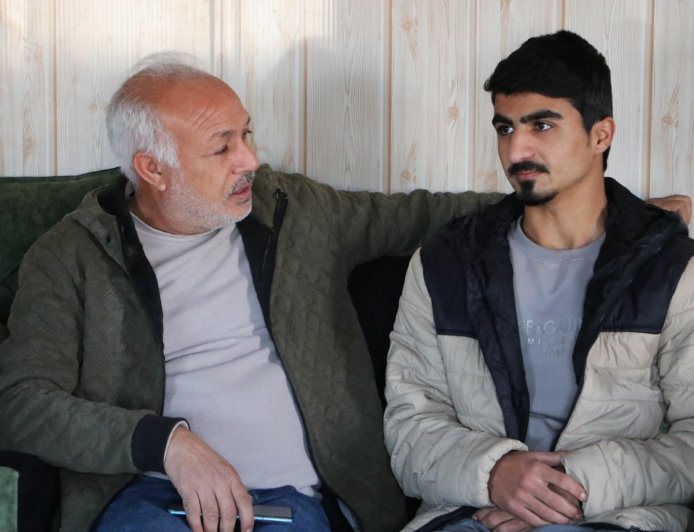 Yazidi child narrates his journey from Idlib to Şengal