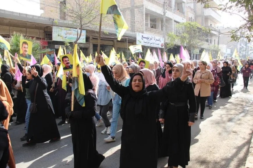 People of Manbij call for leader Ocalan's physical freedom