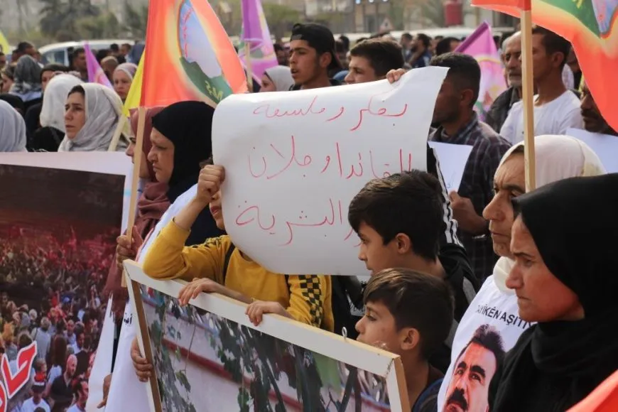 People of Manbij call for leader Ocalan's physical freedom