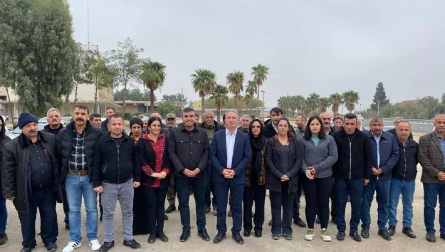 Thousand march against leader Ocalan's isolation