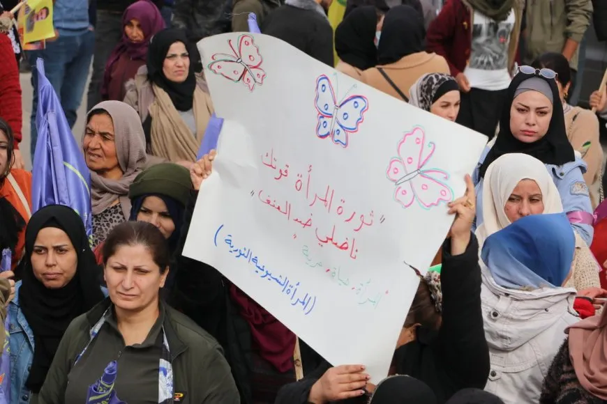 Massive crowds call for women's freedom on International Day against Violence