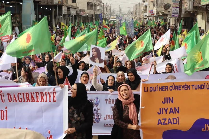 Massive crowds call for women's freedom on International Day against Violence