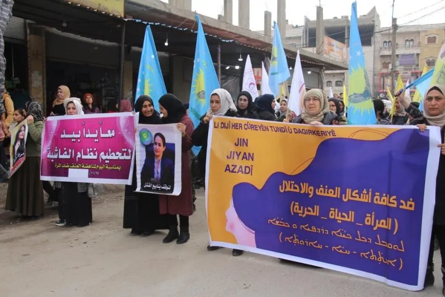 Massive crowds call for women's freedom on International Day against Violence
