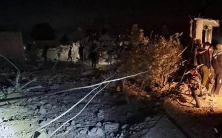  Israeli strikes on vicinity of Damascus.