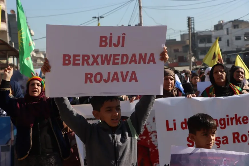 Thousands demonstrate against Turkish occupation attacks in Qamishlo
