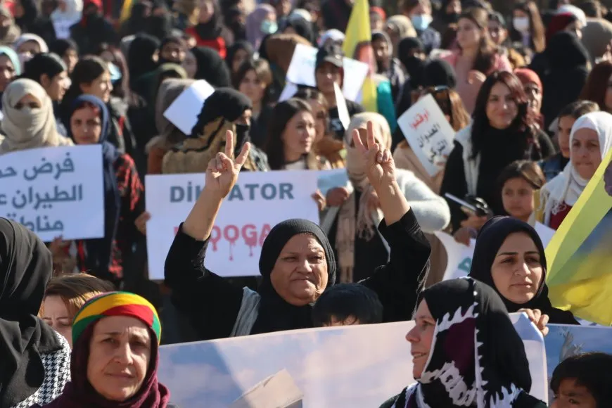 Thousands demonstrate against Turkish occupation attacks in Qamishlo