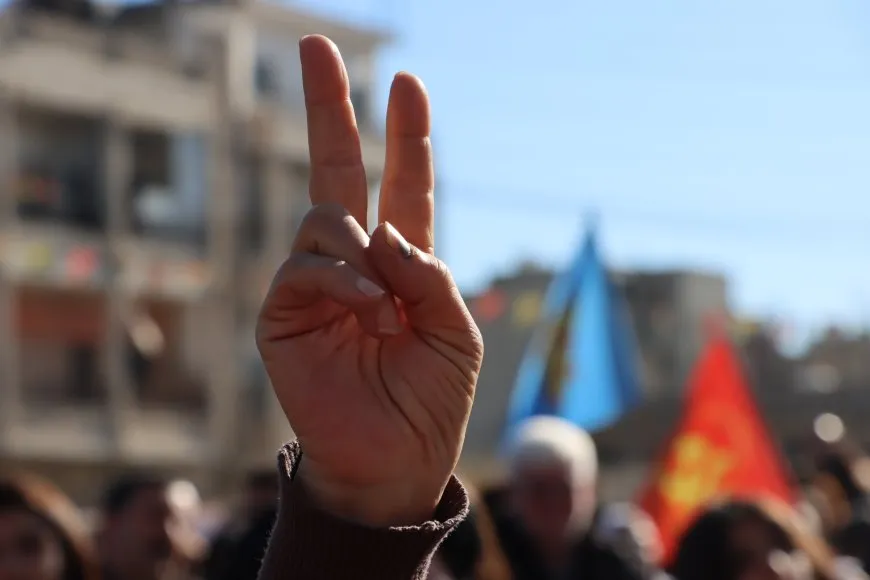 Thousands demonstrate against Turkish occupation attacks in Qamishlo