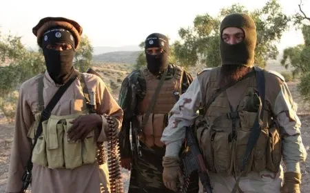 Member of Fourth Division killed by ISIS mercenaries east of Deir ez-Zor
