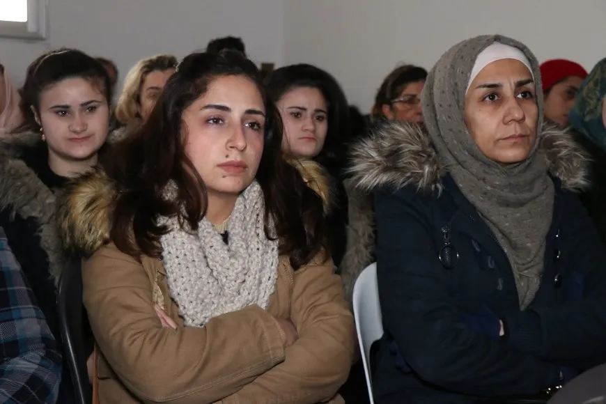 Recalls female revolutionaries Sara, Rojbîn, and Ronahî in NE Syria