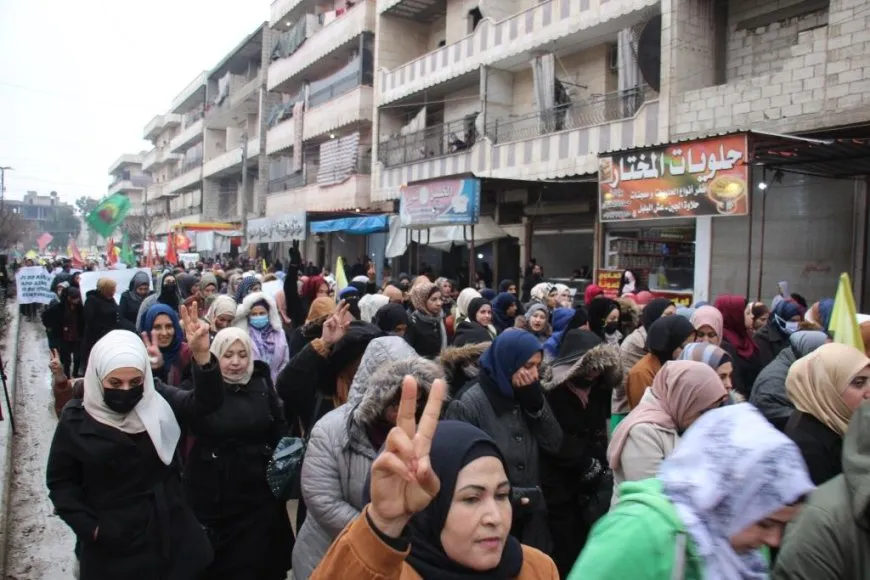 Thousands denounce occupation' attacks and insist on resistance