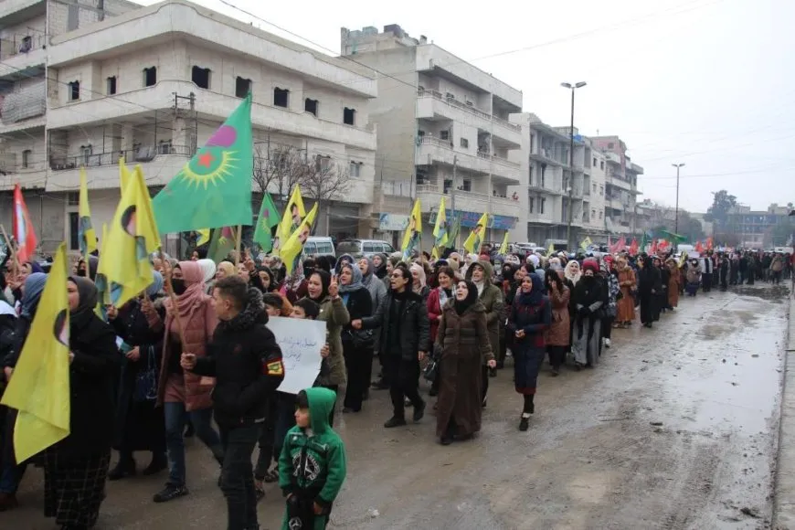 Thousands denounce occupation' attacks and insist on resistance