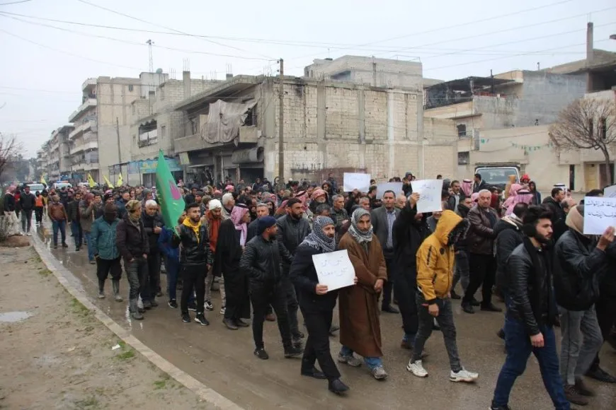 Thousands denounce occupation' attacks and insist on resistance