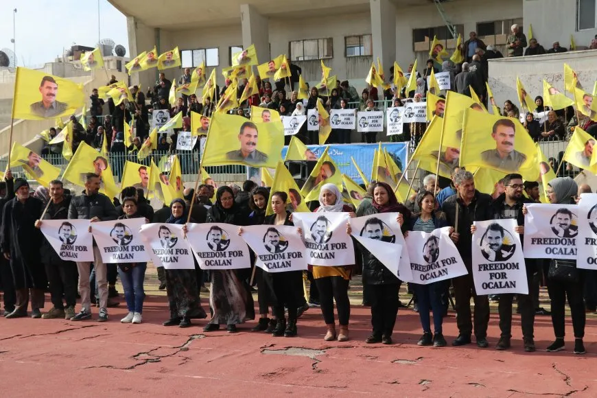 Campaign to collect signatures kicks off on 25th anniversary of Conspiracy