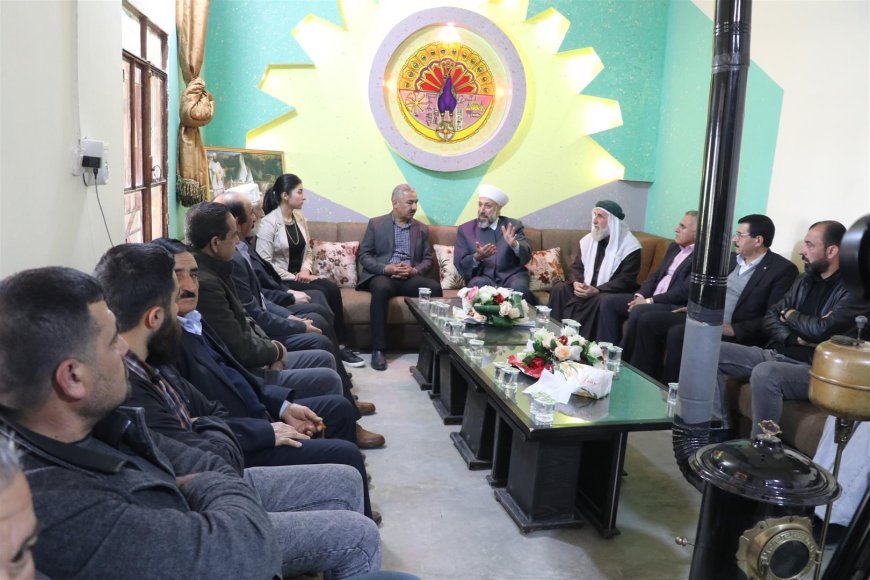 Sheikh Murshid Mashouq Al-Khaznawi visits Yazidi house in Jazira canton