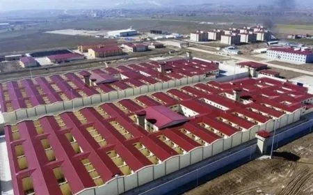 Mass hunger strike in Turkish prisons enters 99nd day