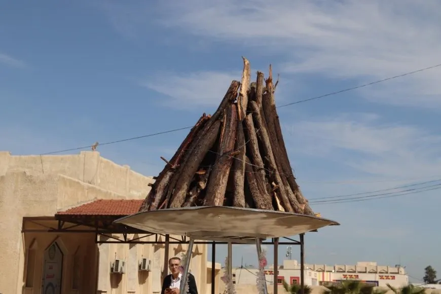 AANES lights the flame of Newroz, announcing the start of year's celebrations
