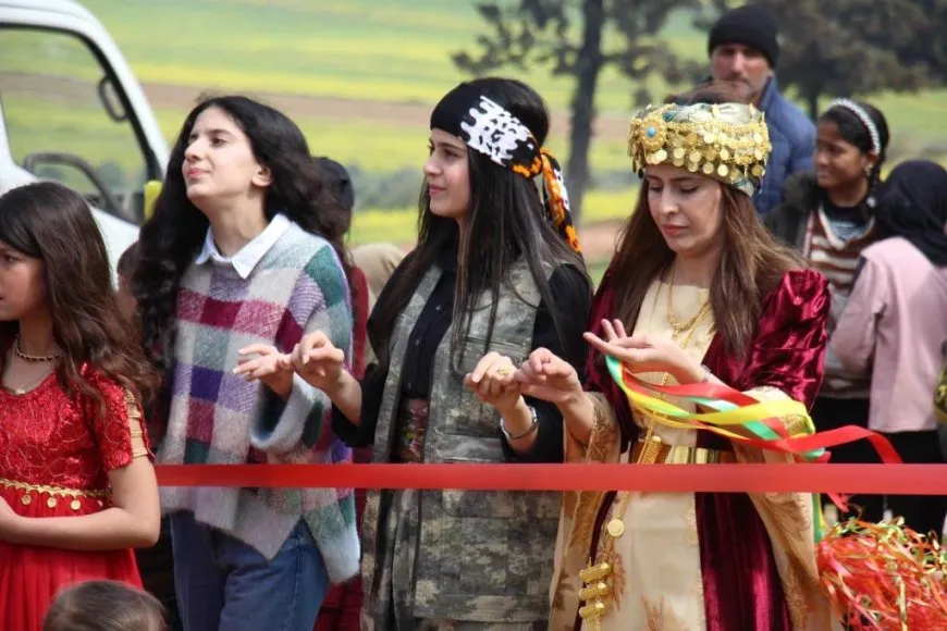 Manbij components celebrate Newroz