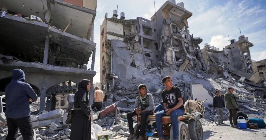 Israeli bombing of separate areas of Gaza Strip, killing of dozens