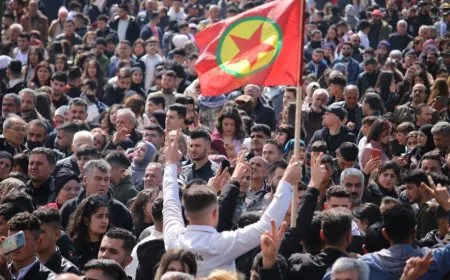 NE Syria people stand with Gêrîla forces in face of Turkish attacks