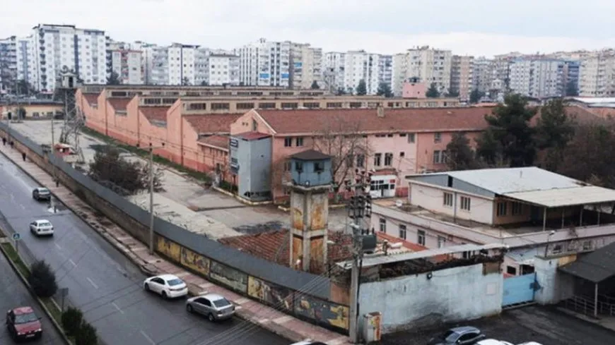 Голодовка в турецких тюрьмах продолжается уже 150 дней