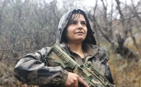 Free Women's Units eliminate 3 Turkish soldiers