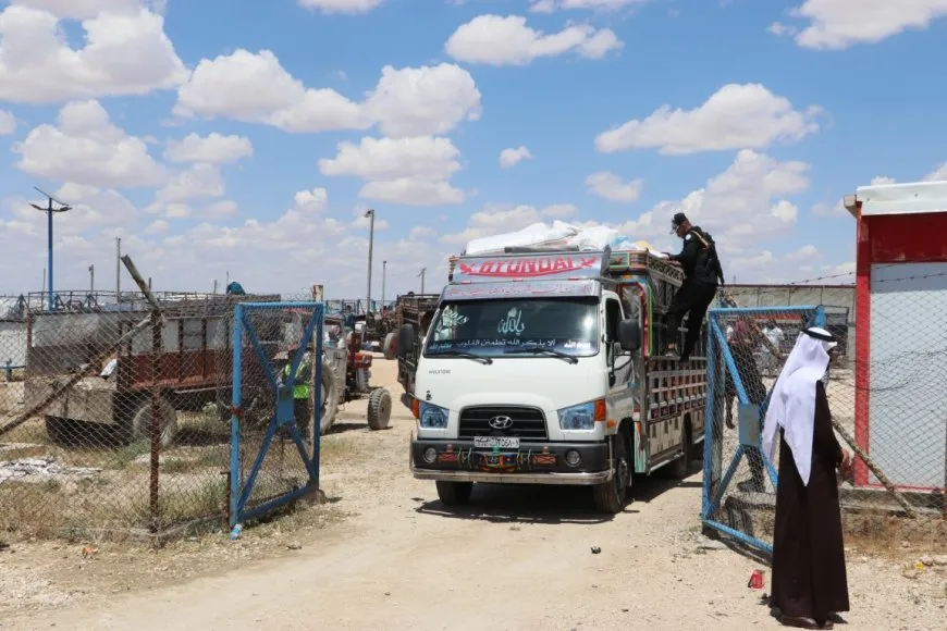 69 families leave al-Ho Camp towards Deir ez-Zor