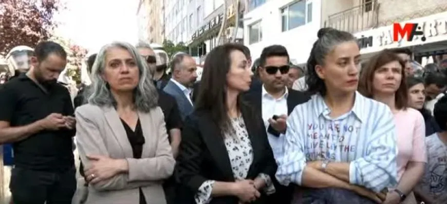 people of Gulmirk protest against attempt to seize their municipality