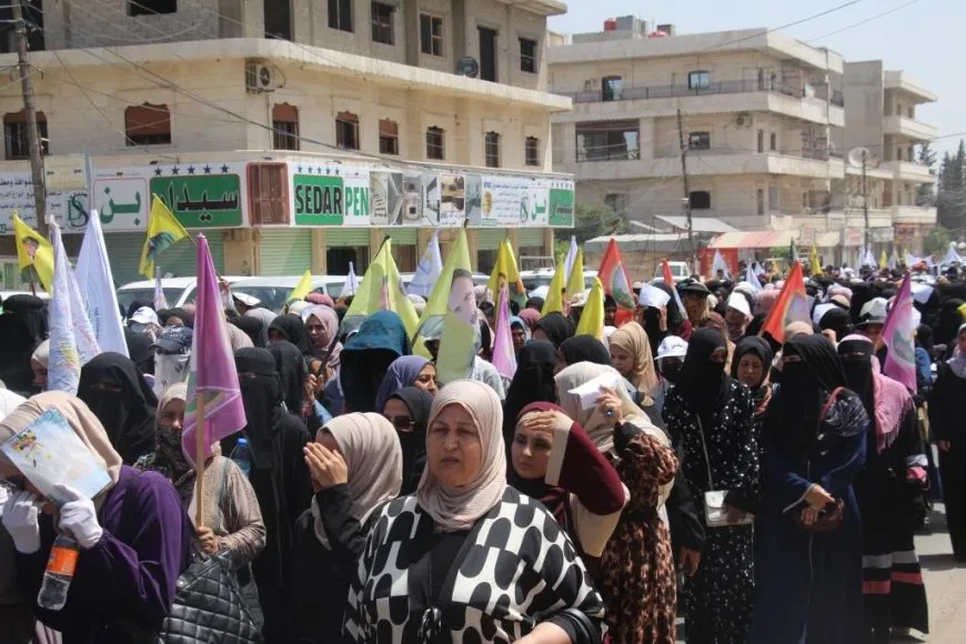 Massive rallies in Raqqa, Manbij against leader Ocalan's isolation