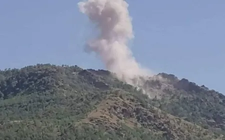 Displacement wave following Turkish bombing of S. Kurdistan