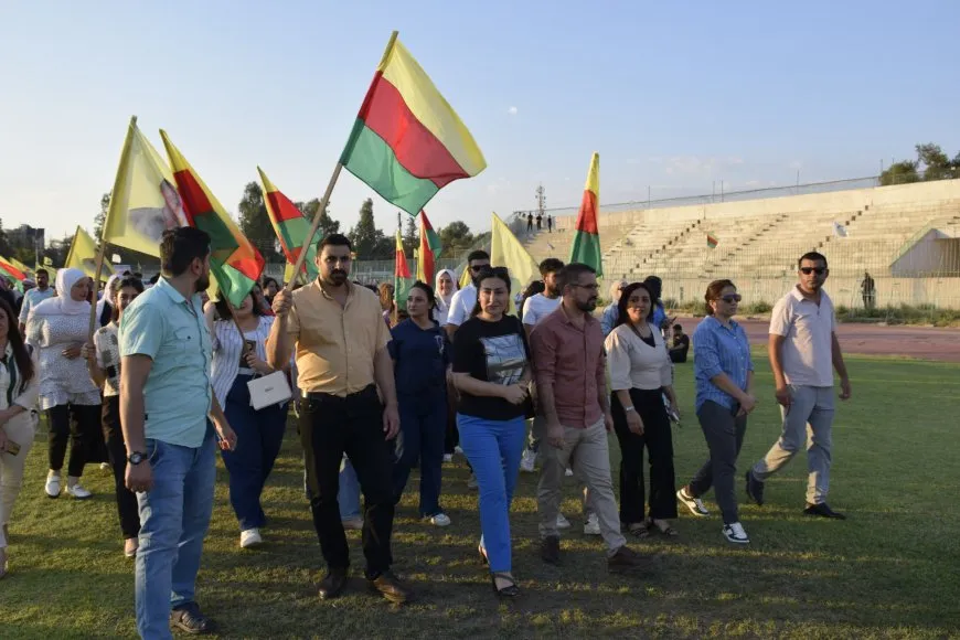  People of Qamishlo  emphasize struggle to achieve goals of July 19 revolution