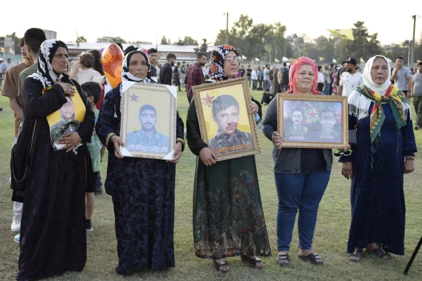  People of Qamishlo  emphasize struggle to achieve goals of July 19 revolution