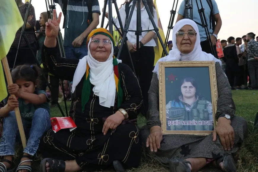  People of Qamishlo  emphasize struggle to achieve goals of July 19 revolution