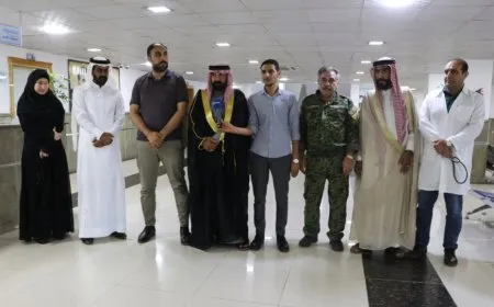 Al-Aqeidat notables visit the wounded of Deir –ez-Zor in SDF military hospital