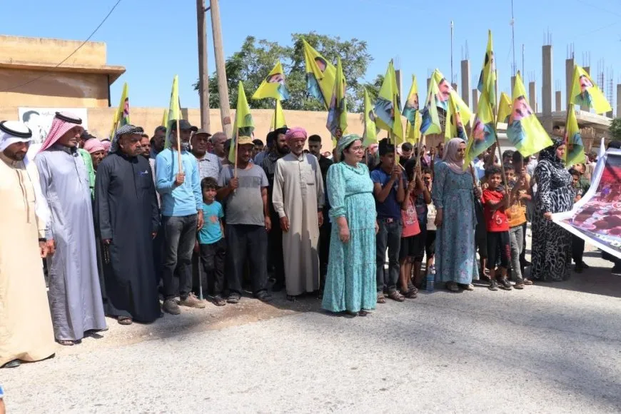 Rally in Manbij denounces Turkish attacks, leader's isolation