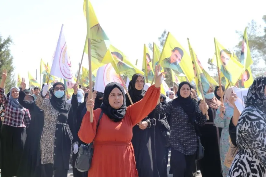 Rally in Manbij denounces Turkish attacks, leader's isolation