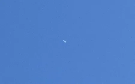 Drones fly over Makhmour camp