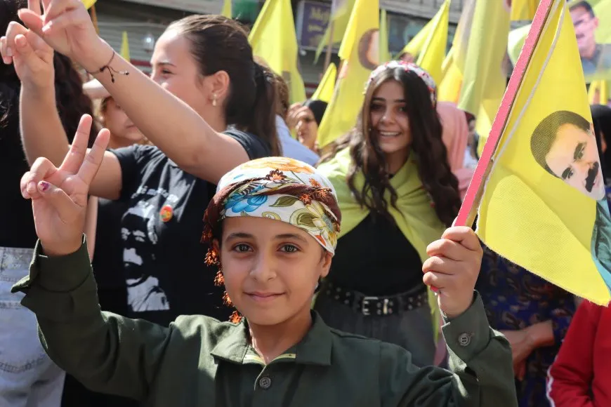 Mass march kicks off in Qamishlo to condemn international conspiracy