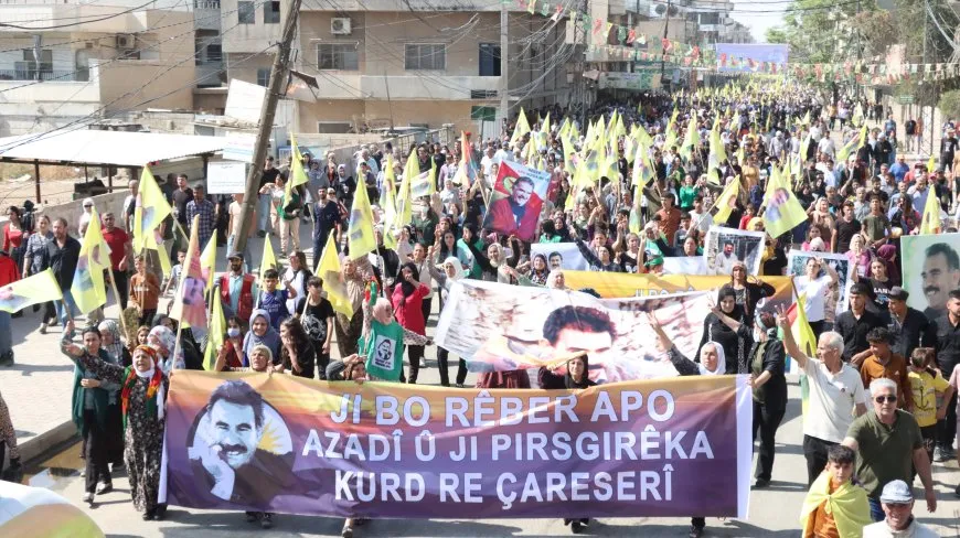 Massive rallies against international conspiracy