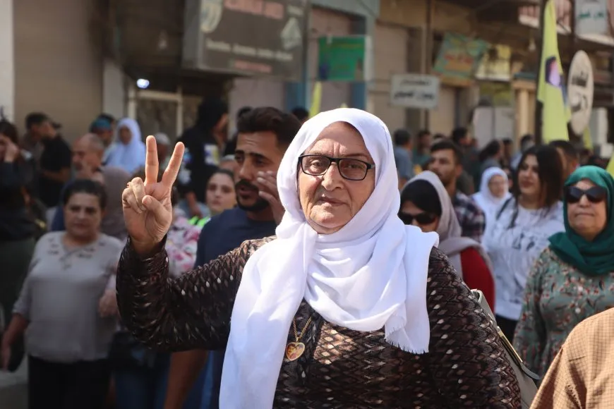 Massive rallies against international conspiracy