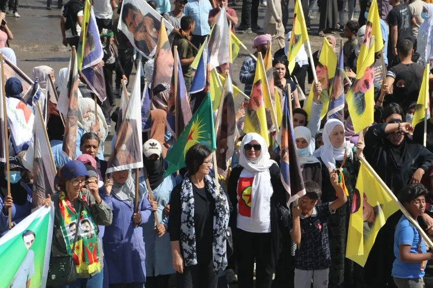 Massive rallies against international conspiracy