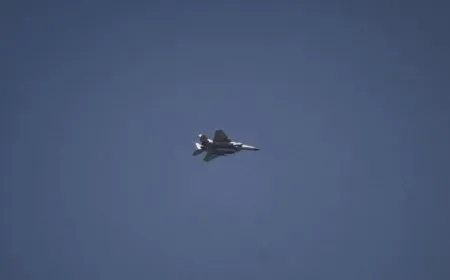 Israeli army announces targeting of Syrian town of Qusayr
