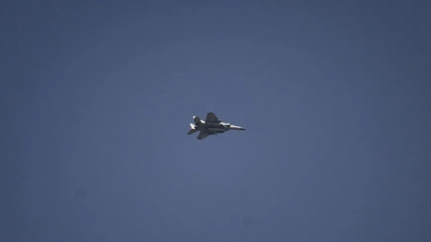 Israeli army announces targeting of Syrian town of Qusayr